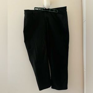 Old Navy High Rise Pixie Pant Secret Slim Pockets